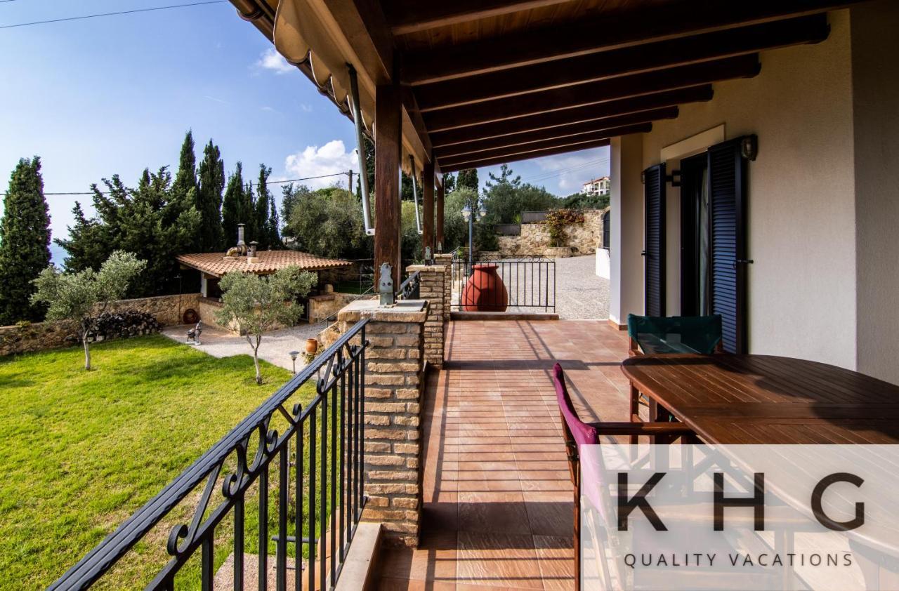 Villa Harmony In Lourdata Livathos  Exteriör bild